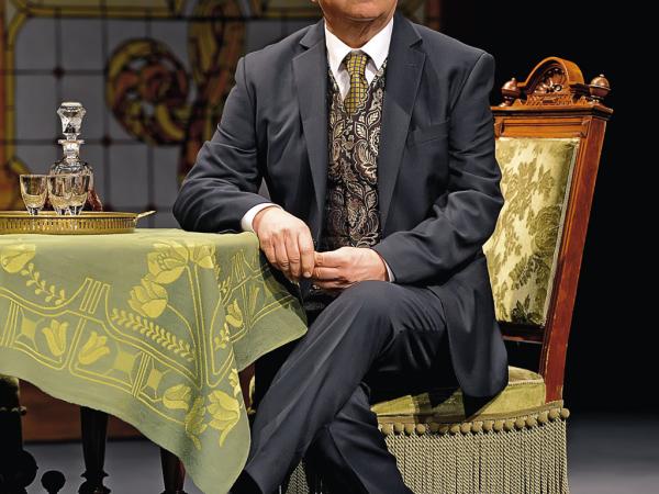 Jerzy Stuhr: reżyseruje i interpretuje.