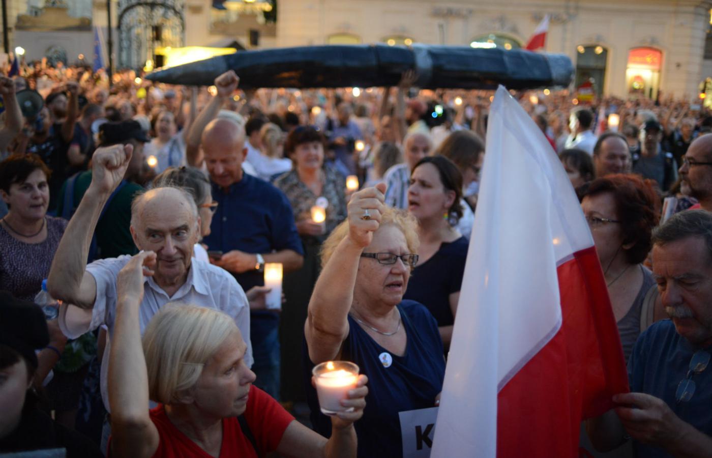 Protest przed Pałacem Prezydenckim w Warszawie 26 lipca 2018 r.