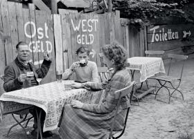 Życie Niemców w sektorowej rzeczywistości Berlina, przed budową muru, lata 50.