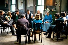 Kadr z filmu „Klub Jimmy’ego”