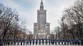 Kadr z filmu „Ukryta gra”. Akcja rozgrywa się w warszawskim Pałacu Kultury.