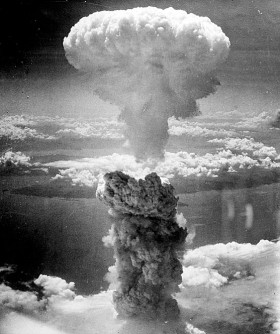 Wybuch bomby atomowej nad Nagasaki. 9 sierpnia 1945 r.