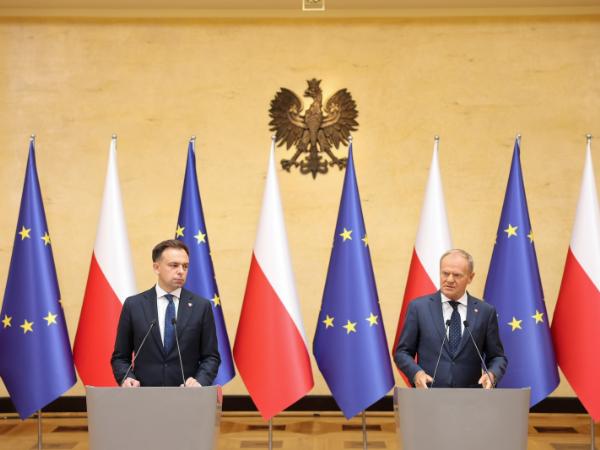 Minister finansów Andrzej Domański i premier Donald Tusk, konferencja prasowa 19 sierpnia 2026 r.