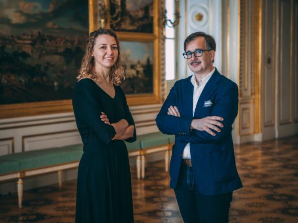 Dr Artur Badach i Magdalena Królikiewicz, kuratorzy wystawy Bernardo Bellotto w Zamku Królewskim, fot. Volatus Media