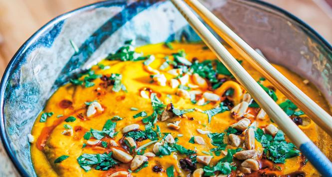 Sos z pieczonej dyni i masła orzechowego