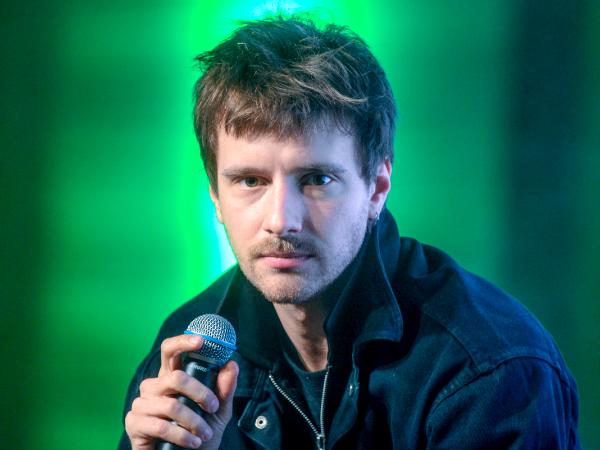 Sędziowie wybrani przez obecny Sejm do Trybunału Konstytucyjnego złożyli ślubowanie w Sali Kolumnowej. Na zdjęciu obecni na uroczystości sędziowie TK w stanie spoczynku i marszałek Sejmu Włodzimierz Czarzasty, 9 kwietnia 2026 r.