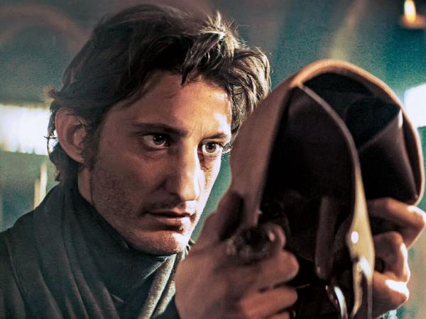 Pierre Niney jako Edmond Dantès w najnowszej ekranizacji „Hrabiego Monte Christo”