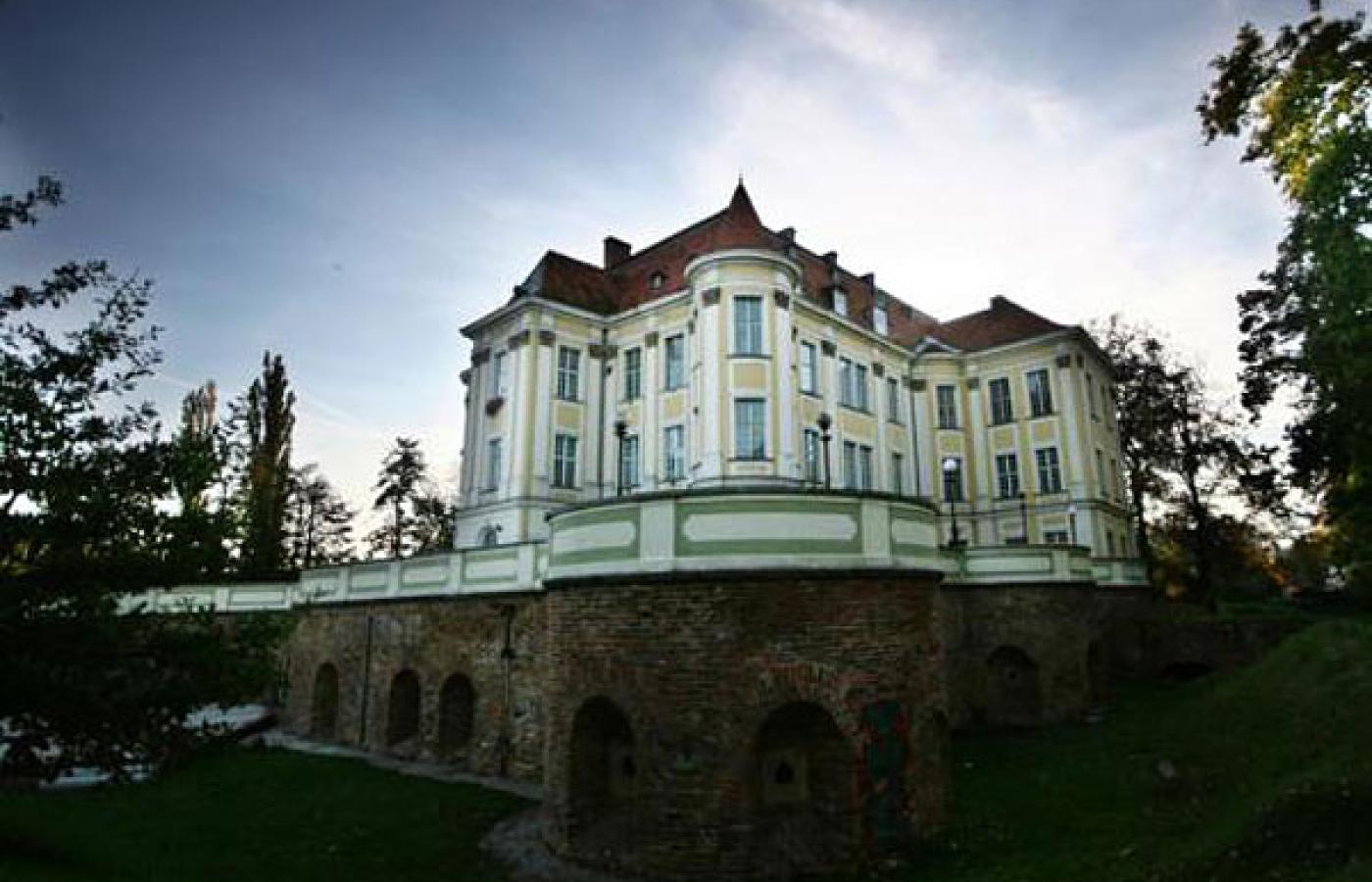 W razie pozytywnej decyzji Rady Zarządzającej EIT będzie piekny pałac w Leśnicy. Fot. Tomasz Woźny/EIT
