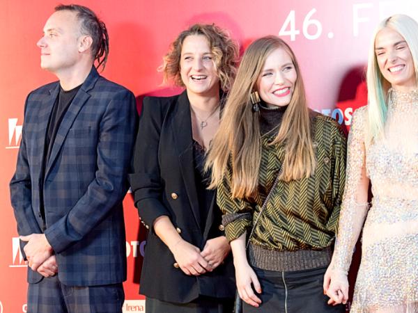 Twórcy filmu „Inni ludzie”. Od lewej: Bartosz Bieniek, Aleksandra Terpińska, Dorota Masłowska i Magdalena Koleśnik