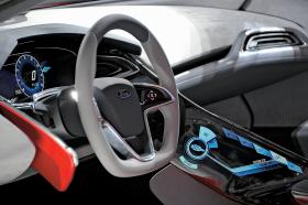 Nowy model Forda potrafi planować trasę przejazdu i sterować napędem hybrydowym w sposób umożliwiający niskie zużycia paliwa.