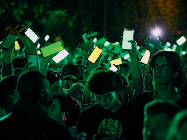 Pola Elizejskie, darmowy koncert z udziałem gwiazd światowej muzyki.