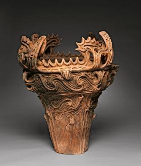 Waza japońska, ok. 2500 r. p.n.e.