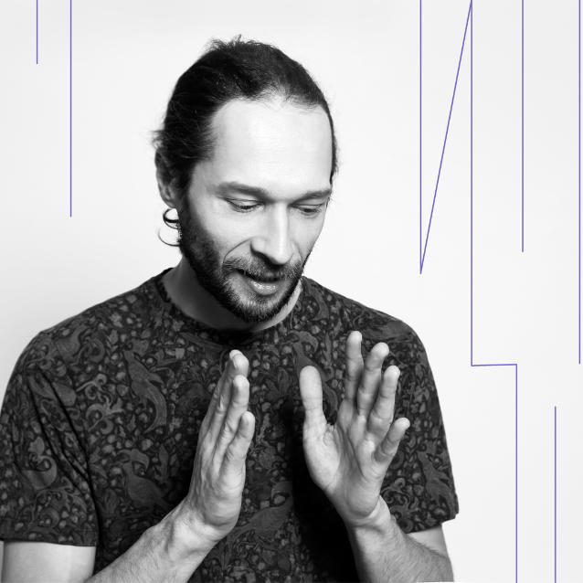 Adam Izdebski.