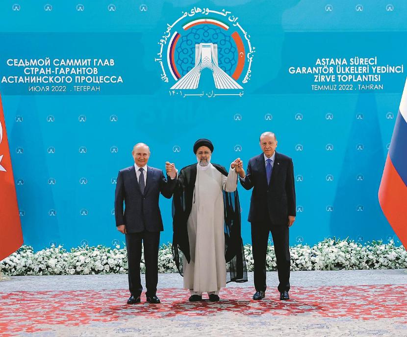 Od lewej: Władimir Putin, Ebrahim Raisi i Recep Tayyip Erdogan na prezydenckim szczycie w Teheranie (19 lipca br.).