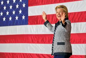 Te wybory będą trzymały w napięciu do końca: część zwolenników demokratów gotowa jest głosować na Trumpa, a zaplecze republikanów – na Clinton.