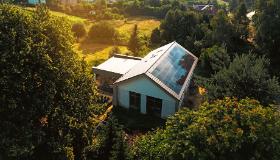 Ostatnim, coraz bardziej popularnym, elementem systemu jest magazyn energii.