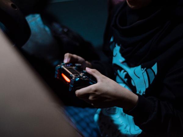 Gry komputerowe tak jak film zaczynały w jarmarcznych klimatach.