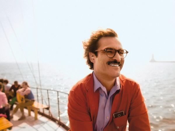 Joaquin Phoenix w filmie o tym, czy można być szczęśliwym z wirtualną sekretarką.