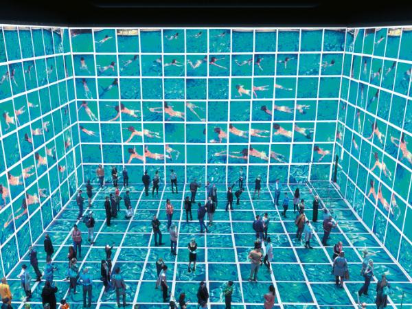 Immersyjna wystawa obrazów Davida Hockneya w Lightroom w Londynie.