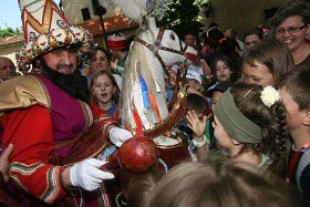 Jest ulubieńcem dzieci. Uderzenie buławą przynosi szczęście także dorosłym.