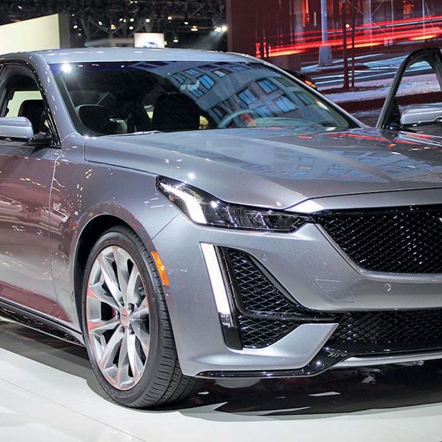 Cadillac CT5 rafi do sprzedaży jesienią tego roku.