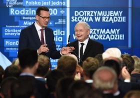 Z kampanii, mimo wpadek i krytyki ze strony opozycji, mocniejszy wyszedł Morawiecki, który w ocenie Nowogrodzkiej sprawdził się w roli wiecowego polityka kampanijnego.
