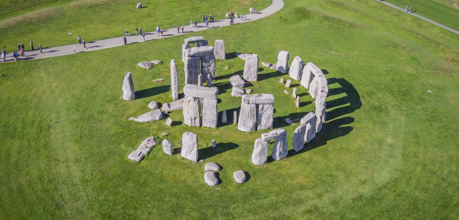 Stonehenge monumentalna budowla jest kalendarzem, który wyznaczał