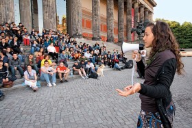 W Berlinie radzą, jak wspomóc protest Hiszpanów.