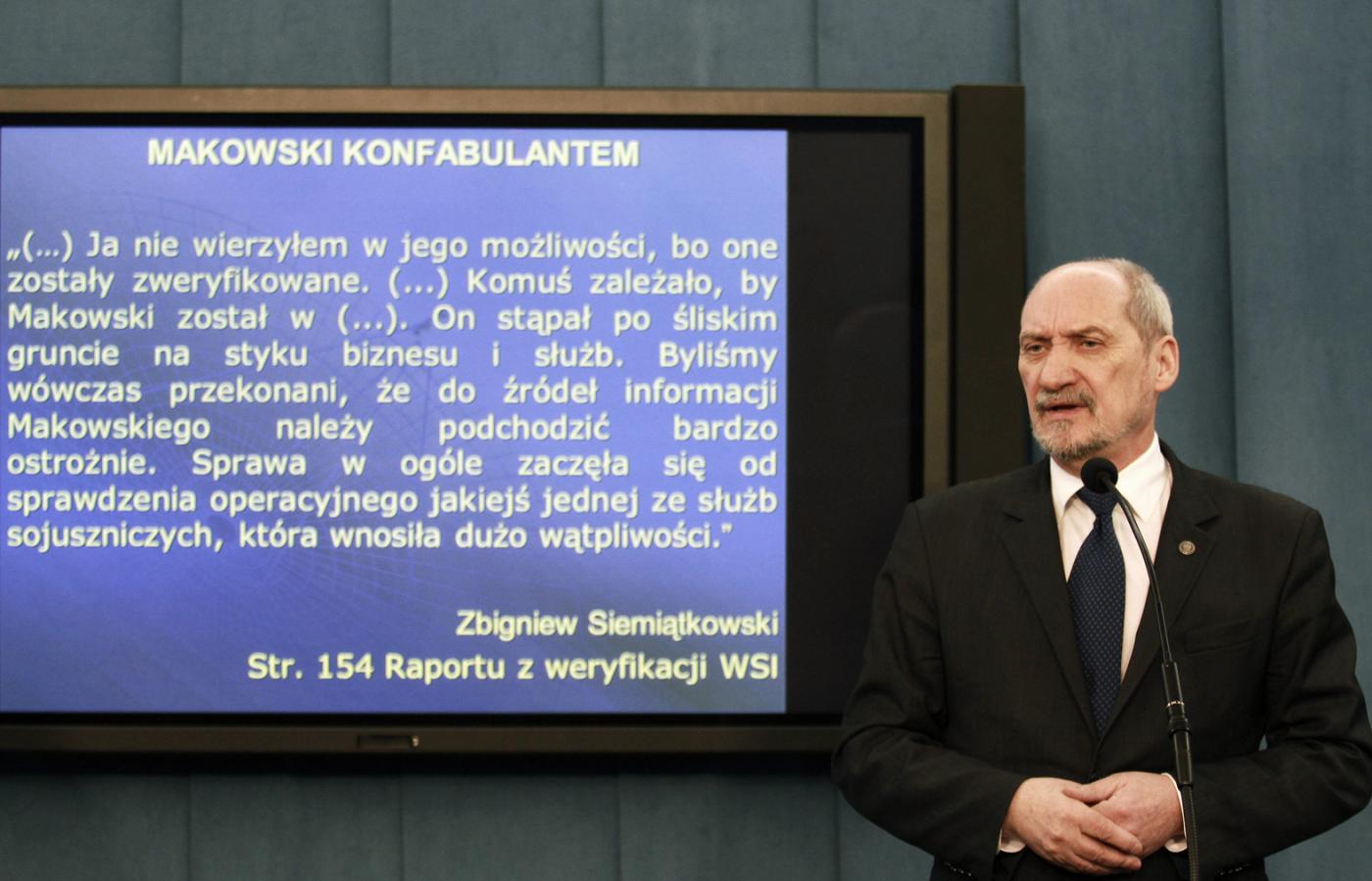 Konferencja prasowa Antoniego Macierewicza na temat WSI, Warszawa, styczeń 2014 r.