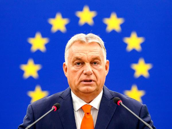 Viktor Orbán podczas sesji Parlamentu Europejskiego, październik 2024 r.