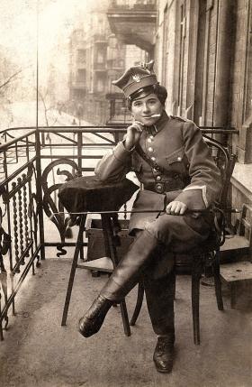 Waleria Frąckowiak, podporucznik Armii Wielkopolskiej, 1919 r. I wojna wyzwoliła kobiety.