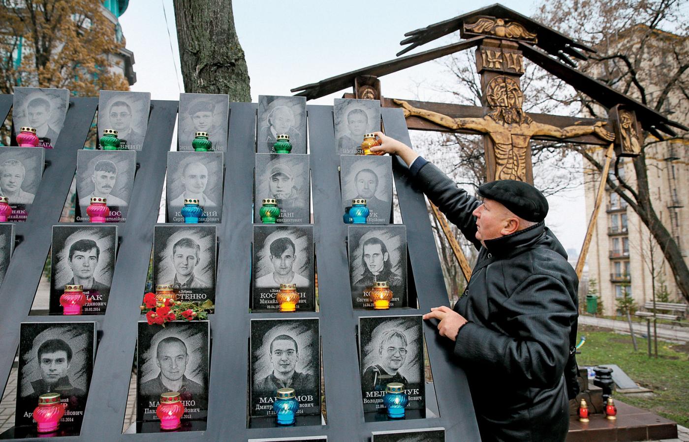 Kijowski pomnik Niebiańskiej Sotni – zabitych bohaterów euromajdanu