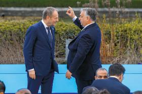 Donald Tusk i Viktor Orbán