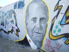 W historii upadku Juana Carlosa nie byłoby nic zaskakującego, gdyby nie fakt, że mowa o byłym bohaterze zbiorowej wyobraźni, symbolu politycznego, społecznego i ekonomicznego sukcesu Hiszpanii.