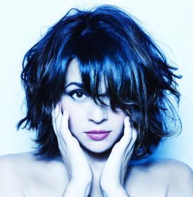 1 maja - premiera: Norah Jones i jej długo oczekiwana płyta „Little Broken Hearts” w 10. rocznicę debiutu.