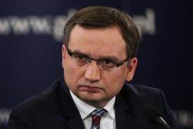 Minister sprawiedliwości jest dziś obciążeniem dla PiS. Uosabia rewolucyjną brutalność „dobrej zmiany”.