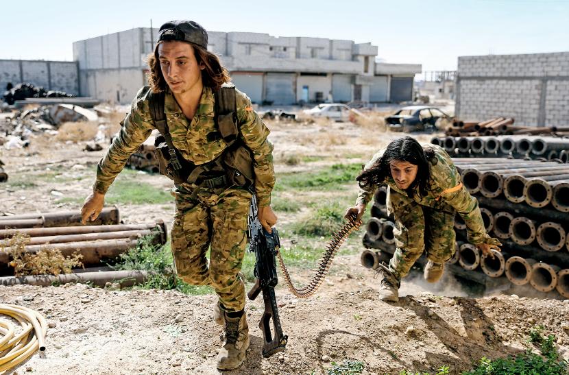 Protureckie oddziały opozycjonistów syryjskich wyparły Kurdów z Ras al-Ajn (14 października br.).