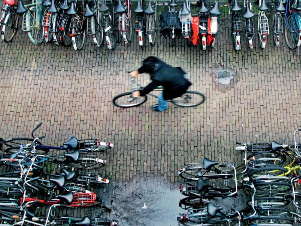 Rowerowa moda rozlewa się.