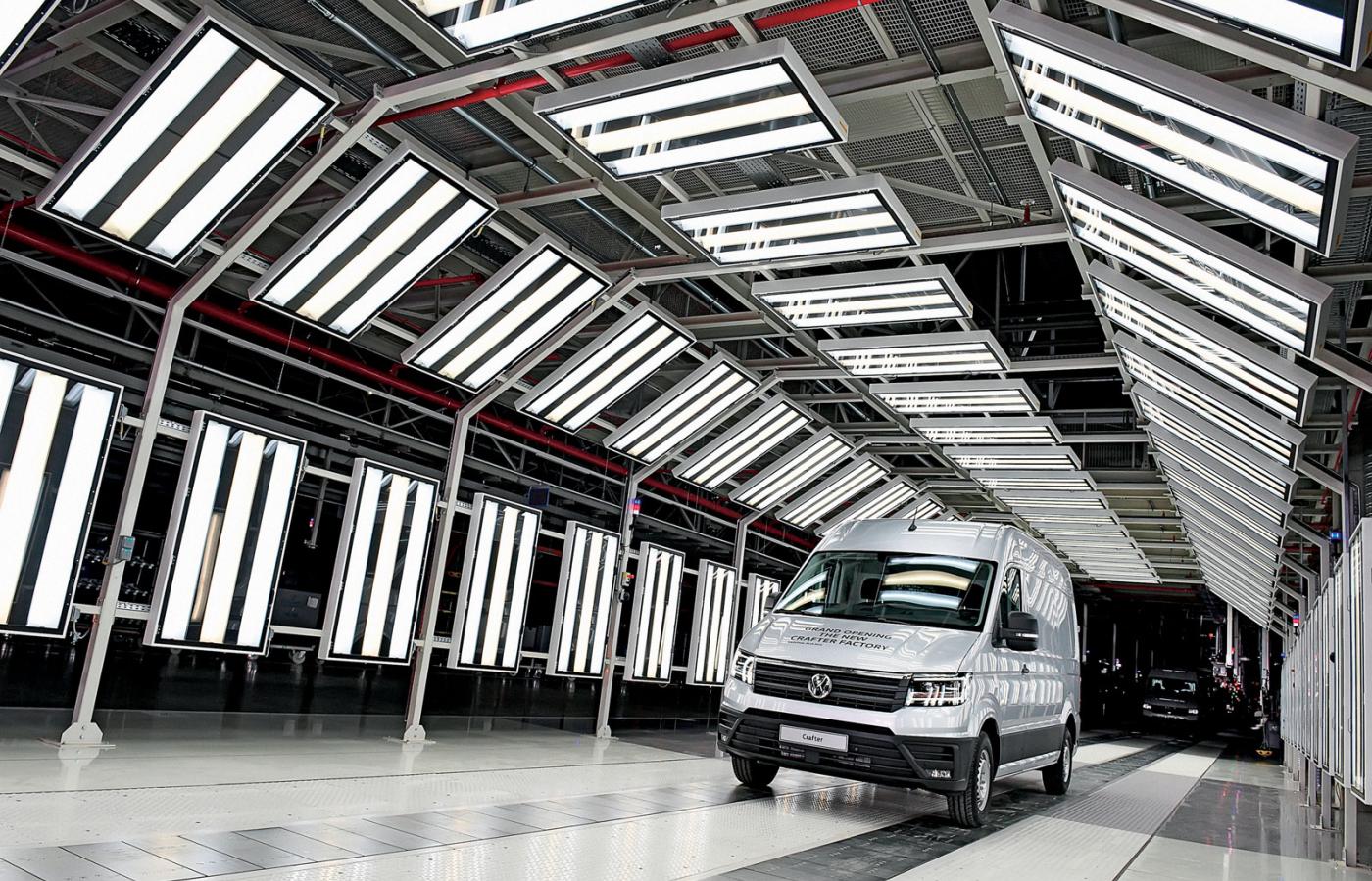 Nowy VW Crafter w otwartej właśnie fabryce Volkswagena we Wrześni