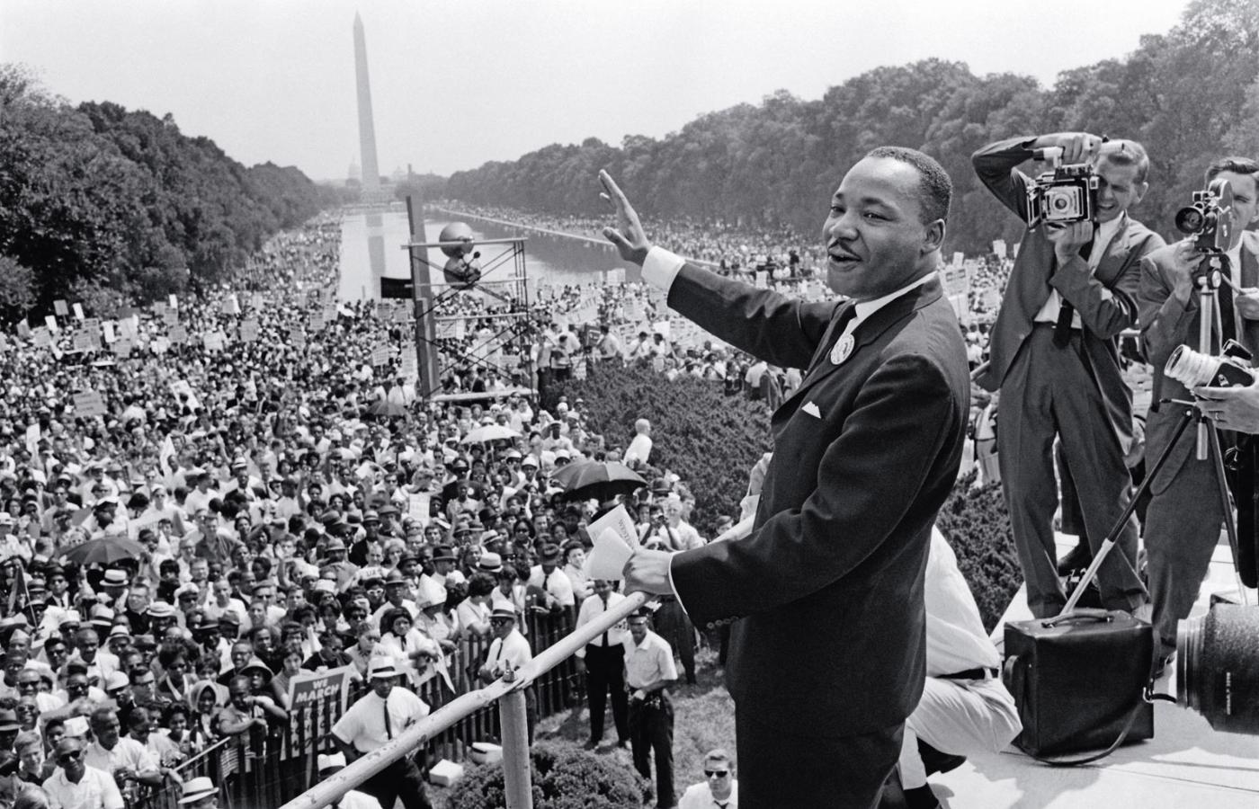 Podczas marszu na Waszyngton wygłasza słynne przemówienie zaczynające się słowami „Mam marzenie”, 28 sierpnia 1963 r.