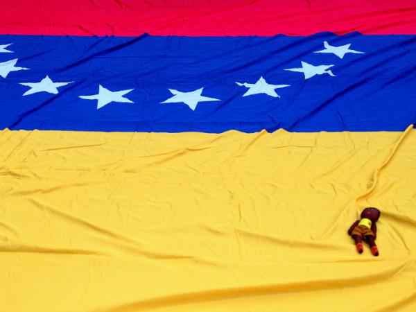 Protest przed amerykańskim konsulatem w Rio de Janeiro z poparciem dla Wenezueli, 5 stycznia 2025 r.