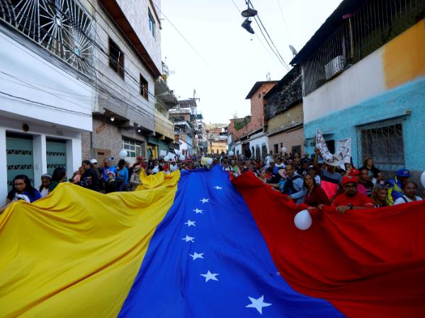 Protest przeciwko działaniom Ameryki w rejonie Wenezueli, 13 grudnia 2025 r.