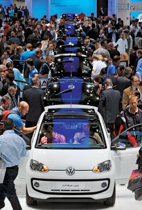 Nowość koncernu Volkswagen - UP. W 2013 roku planowana jest elektryczna wersja samochodu.
