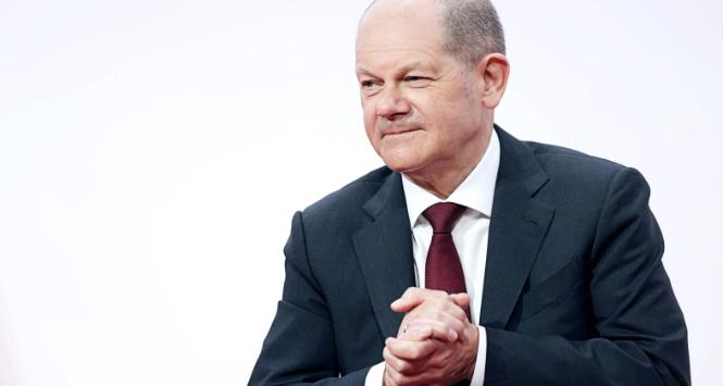 Całkowite embargo na rosyjskie surowce „zepchnęłoby nasz kraj i Europę w recesję”, ostrzega kanclerz Olaf Scholz.