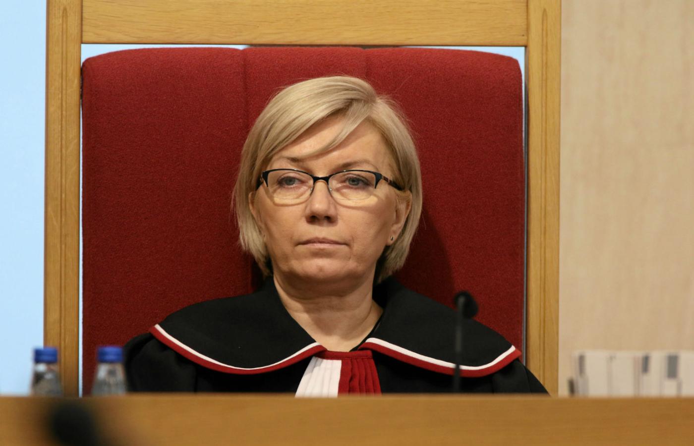 Pani Julia Przyłębska uważa się za prezesa Trybunału Konstytucyjnego.