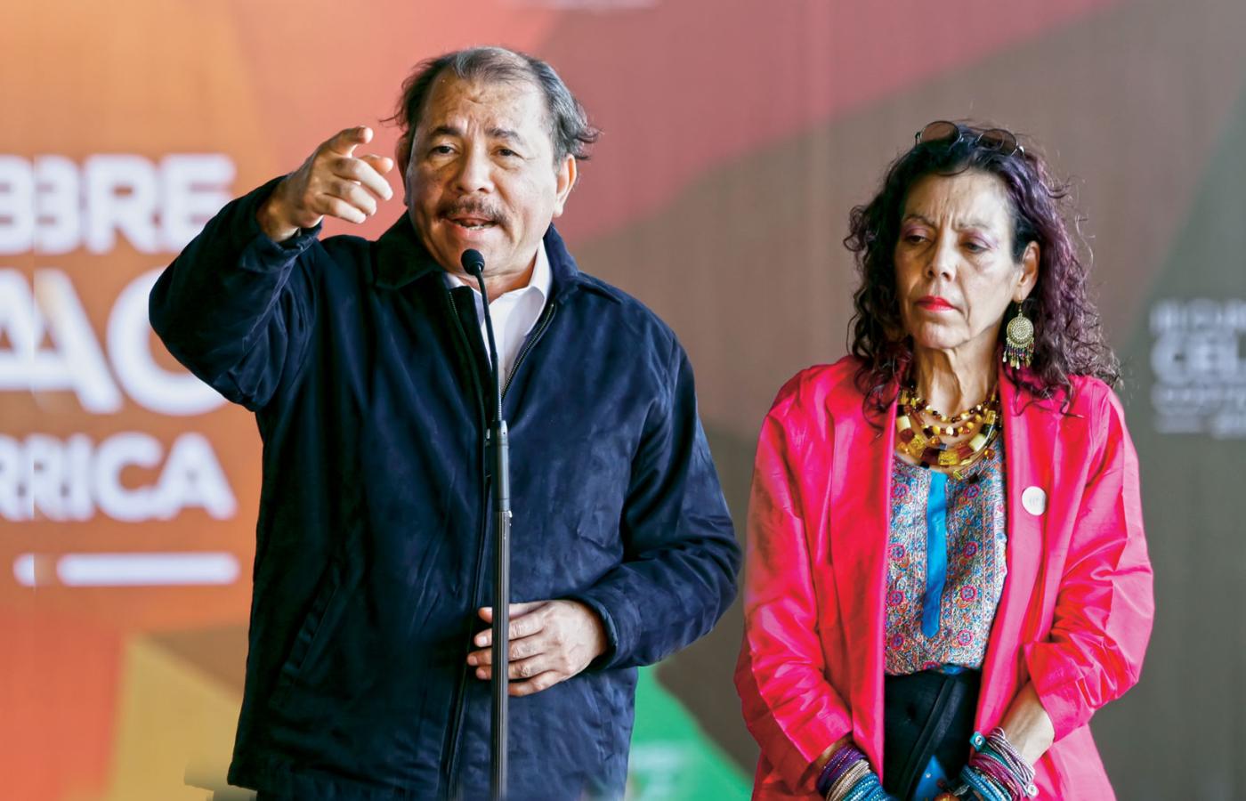 Daniel Ortega z żoną
