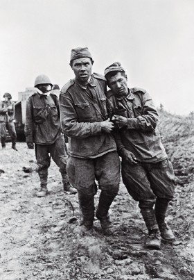 W czasie wojny Niemcy zagłodzili około 3 milionów jeńców radzieckich.