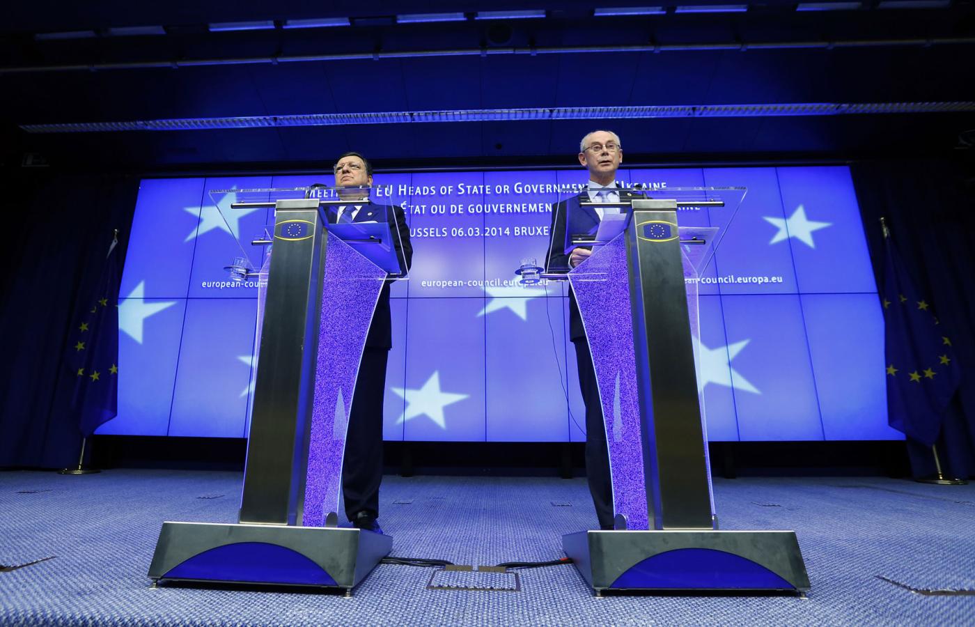Jose Manuel Barroso i Herman Van Rompuy na szczycie UE