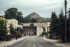 Rydułtowy. Usypana z kamieni i resztek węgla góra Szarlota, największe tego typu wzniesienie w Europie.