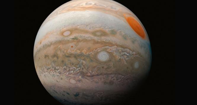 Jowisz z racji swoich olbrzymich rozmiarów znacząco wpłynął na wygląd Układu Słonecznego.